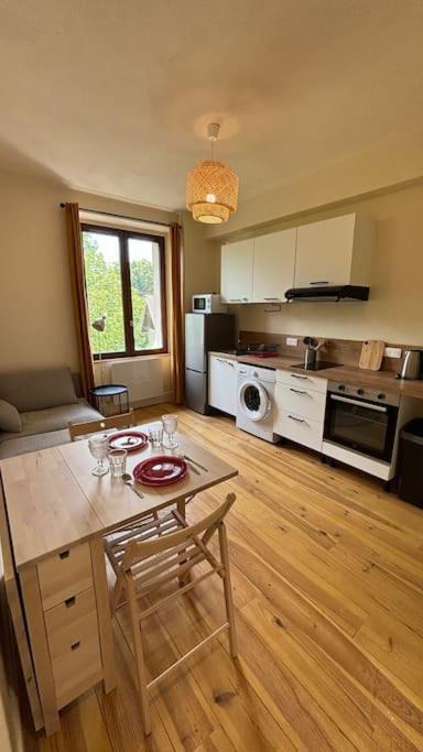 T2 Cocon Avec Balcon Et Parking Leilighet La Roche-sur-Foron Eksteriør bilde